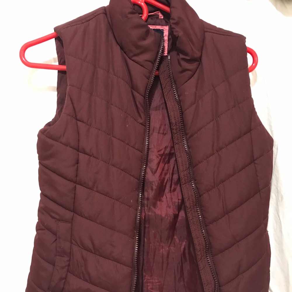 Aeropostale vest